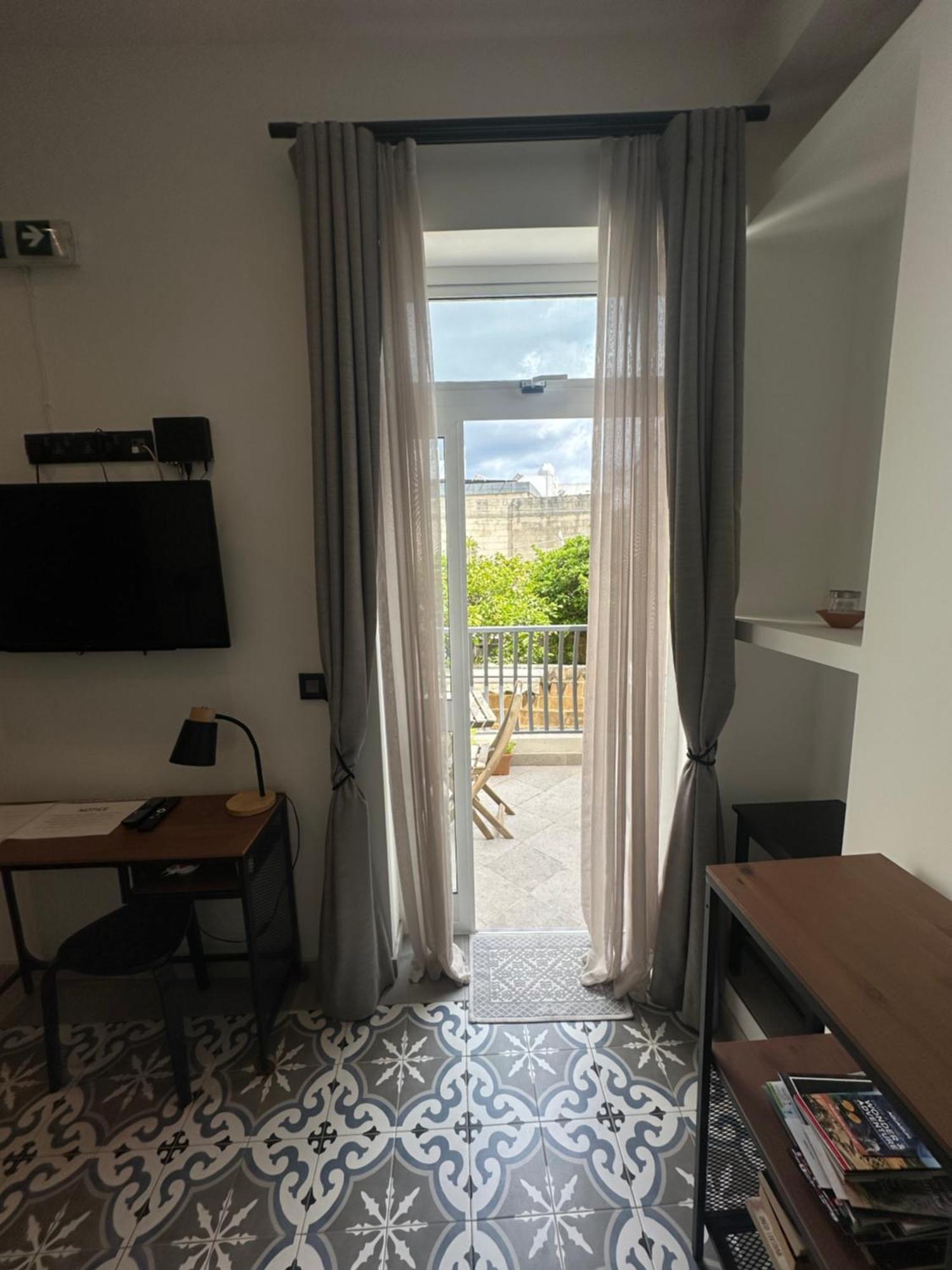 Apartamento Iris -paola Modern Townhouse